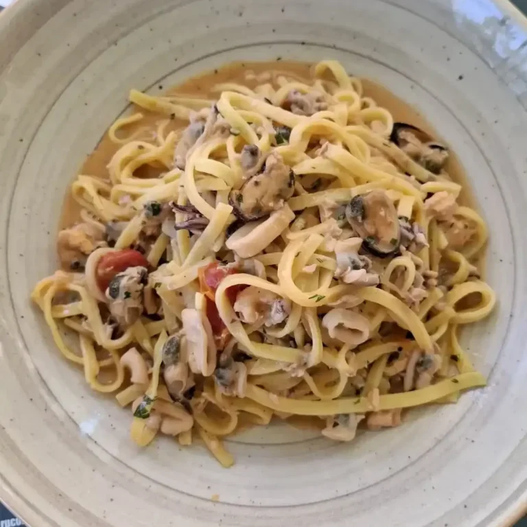 pranzo con piadine, pokè, piatti unici anche da asporto per casa, lavoro o sotto l'ombrellone