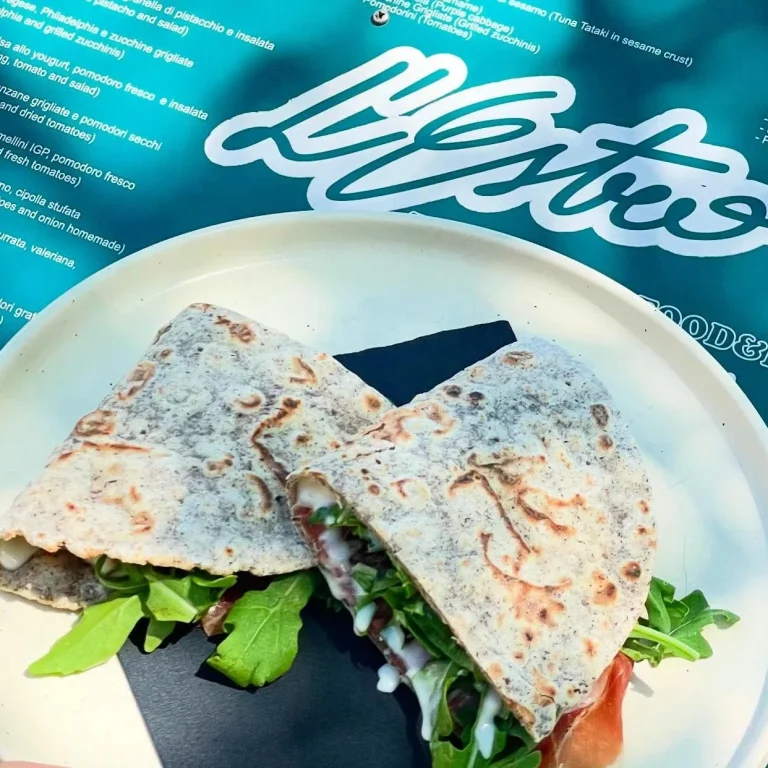 pranzo con piadine, pokè, piatti unici anche da asporto per casa, lavoro o sotto l'ombrellone